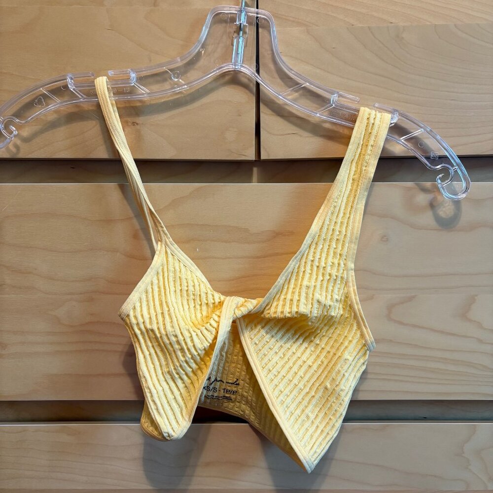 NWOT Out from Under Urban Outfitters Seamless Pale Orange Bralette, Size: XS-S